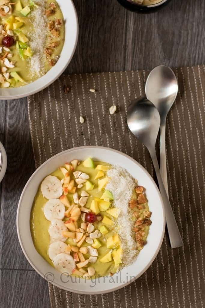 Breakfast Smoothie Bowl