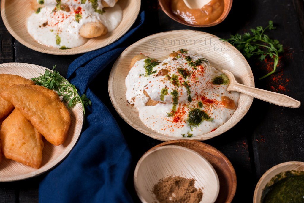 Dahi Gujiya
