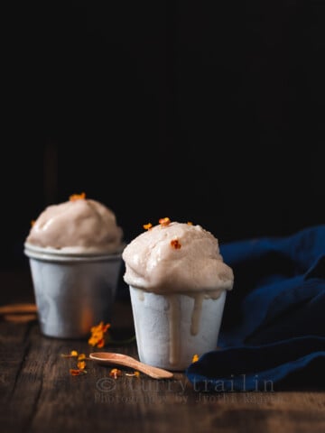 fresh gooseberry ice cream served in small cones