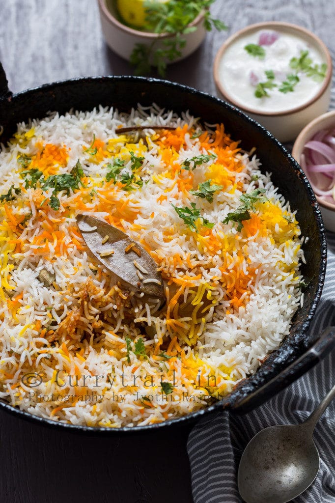 big pot of chicken dum biryani