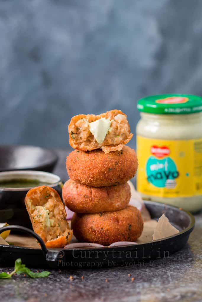 Cheesy Mint Mayonnaise Stuffed Potato Cutlets