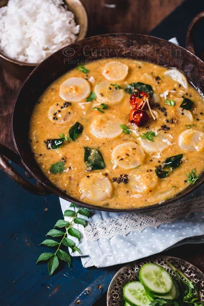 Arachuvita Moolungi Sambar