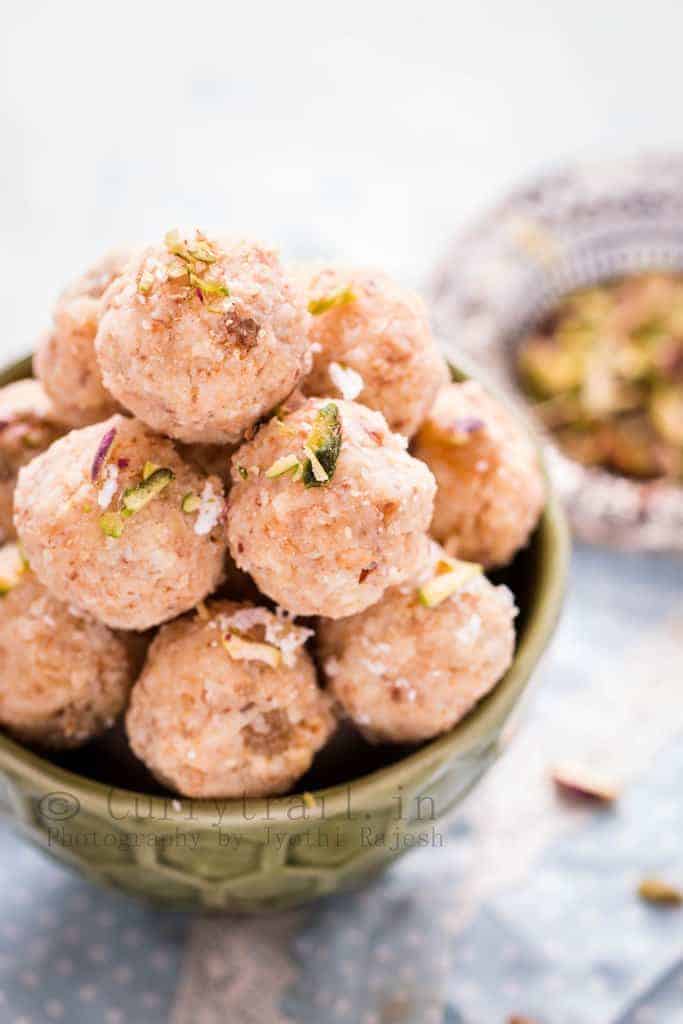 Coconut Khoya Dry Fruit Ladoo_2