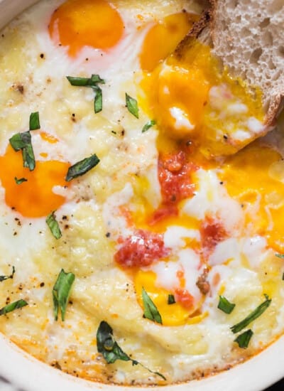 Italian baked eggs with bread