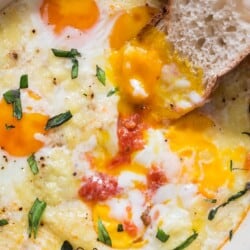 Italian baked eggs with bread