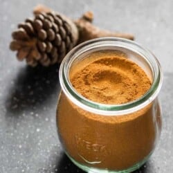 homemade pumpkin pie spice in weck jar