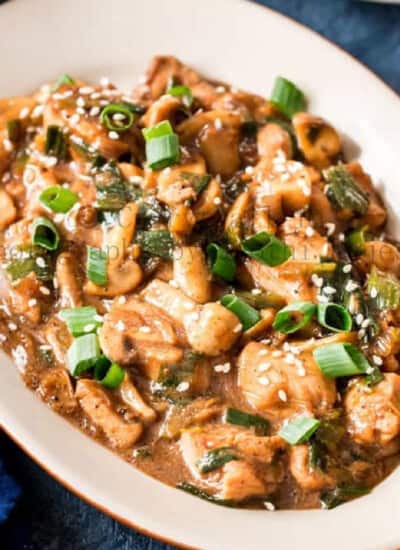 Cantonese chicken with mushrooms