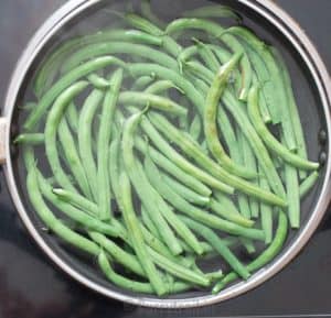 blanching green beans