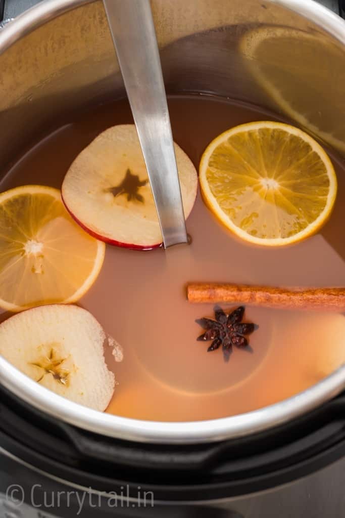 Instant pot spiced apple cider