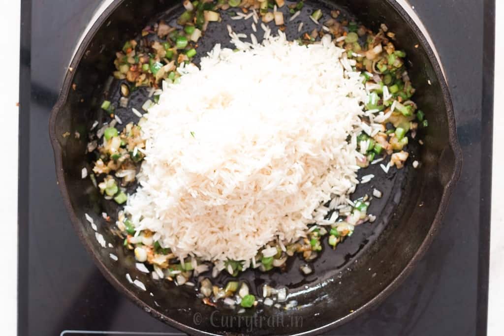 one pot mushroom rice cooked in cast iron skillet