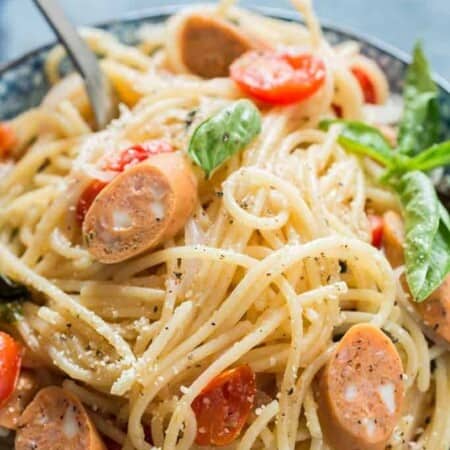 one pot pasta is life saver weeknight dinner. Everything, even the pasta gets cooked in the same pot