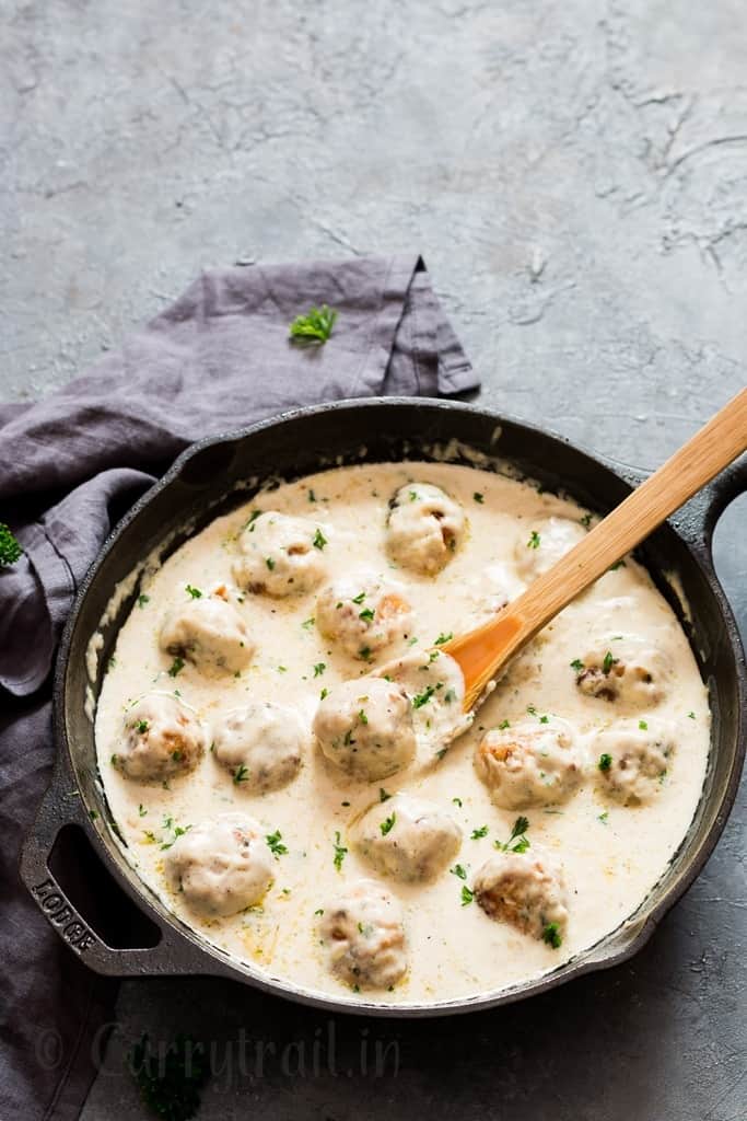 chicken meatballs in cream sauce is decadent chicken meatballs smothered with rich and delicious cream sauce