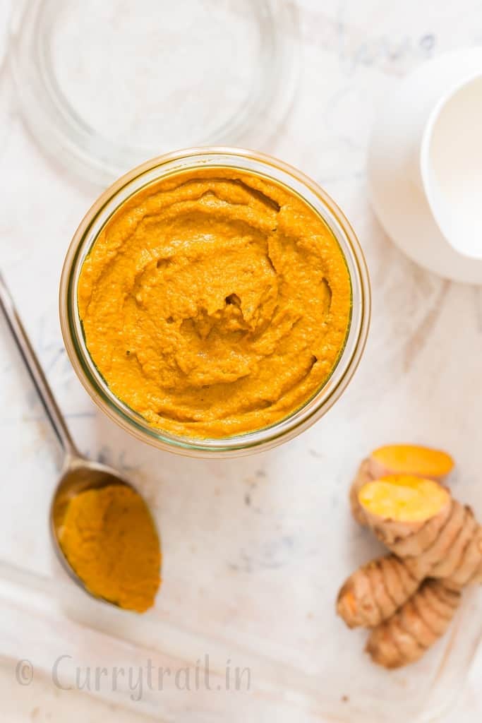 homemade turmeric paste in weck jars