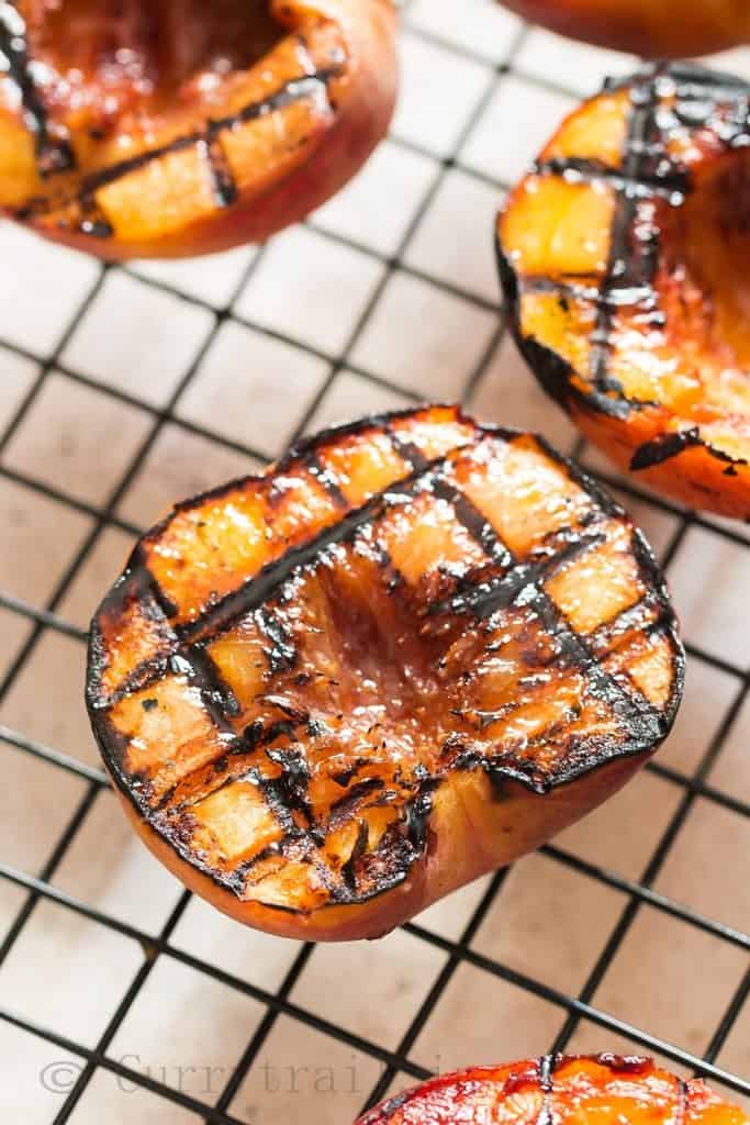 peaches grilled on BBQ 