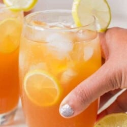 best lemon iced tea recipe garnished with lemon slices