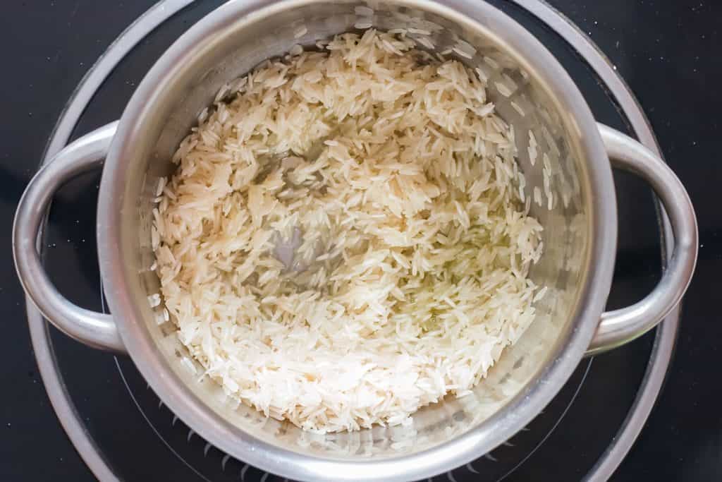 sauteing rice in oil