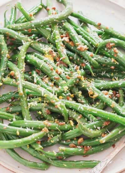 sauteed green beans with garlic and lemon.
