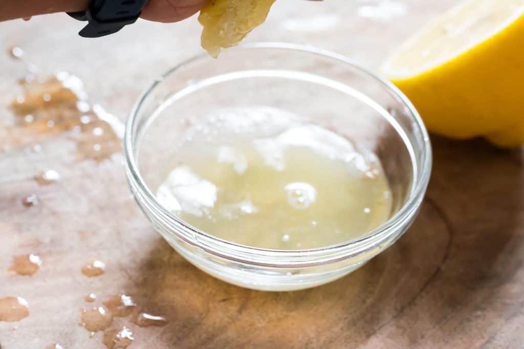 freshly squeezed lemon juice