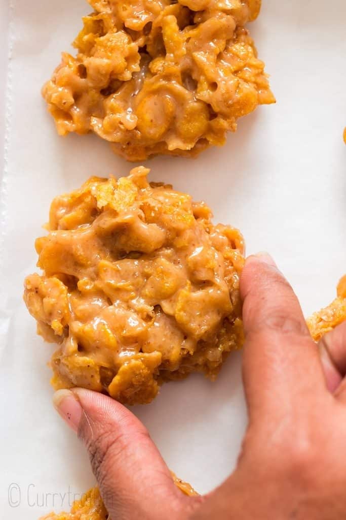 closeup of cornflakes cookies