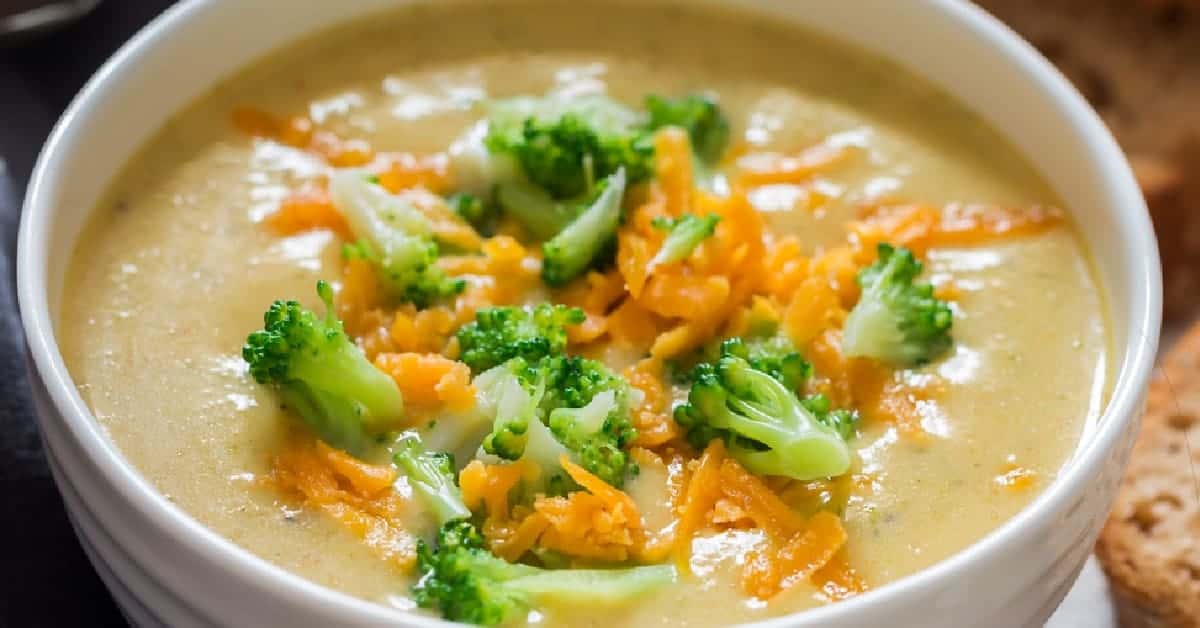 Easy Broccoli Cheddar Soup Recipe [Thick & Creamy] CurryTrail