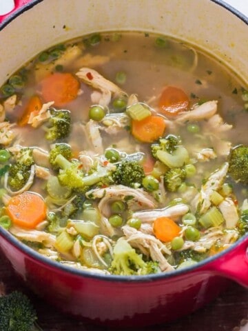 chicken detox soup in soup pot