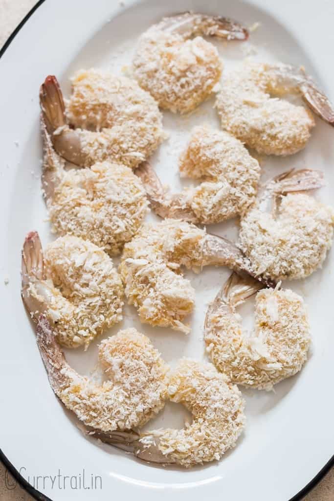 shrimps crusted with coconut