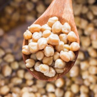 spatula with chickpeas cooked in instant pot