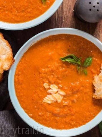 roasted tomato basil soup in bowl