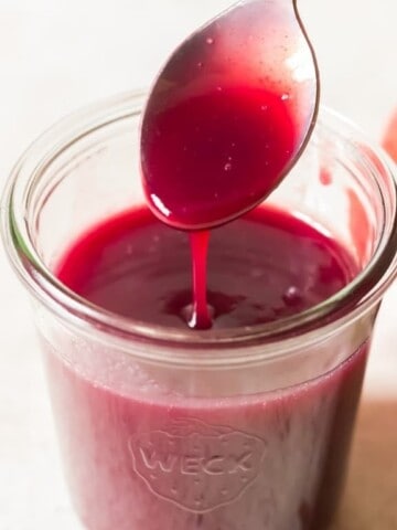 easy to make pomegranate molasses in jar