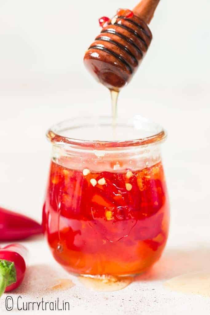 hot honey recipe in glass jar