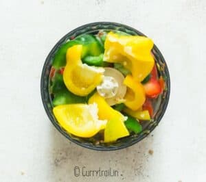 dicing bell peppers in food processor to make hot pepper jelly