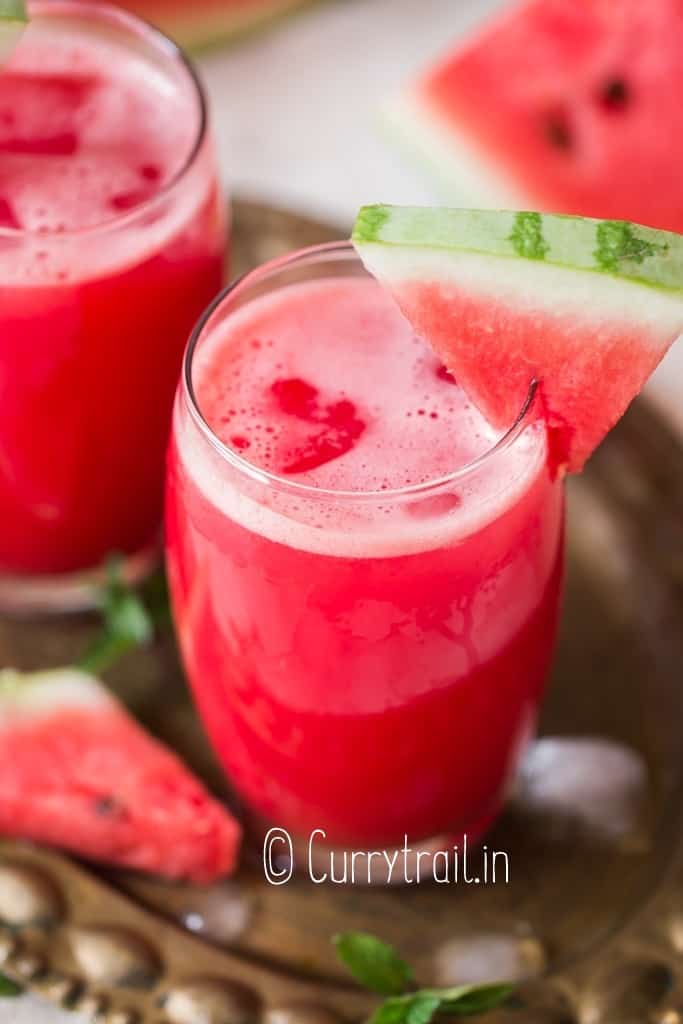 homemade watermelon juice in 2 cups 