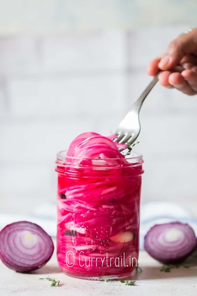 easy refrigerator pickled red onion in jar