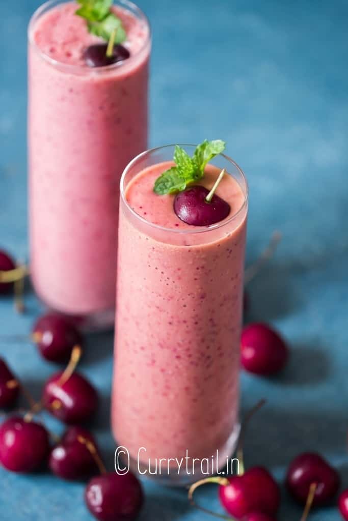 cherry smoothie in 2 glasses