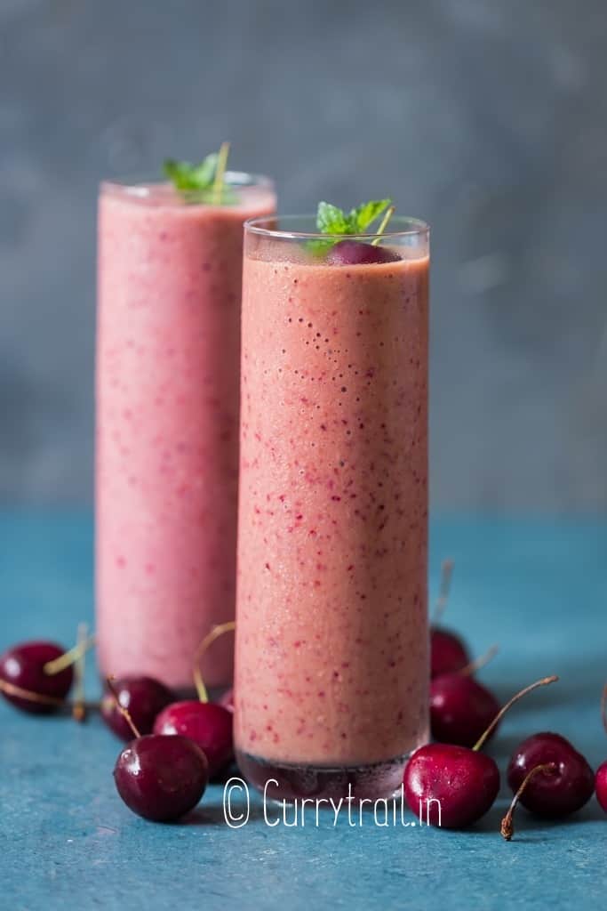 4 Ingredients Cherry Smoothie Recipe - Curry Trail