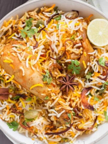 chicken biryani in bowl