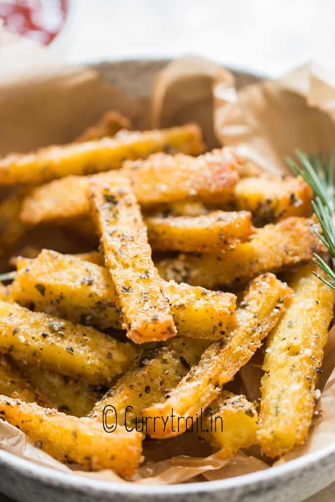 crispy baked fries made of polenta