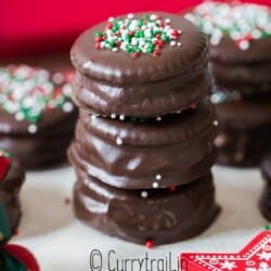 Ritz cracker cookies with peanut butter filling