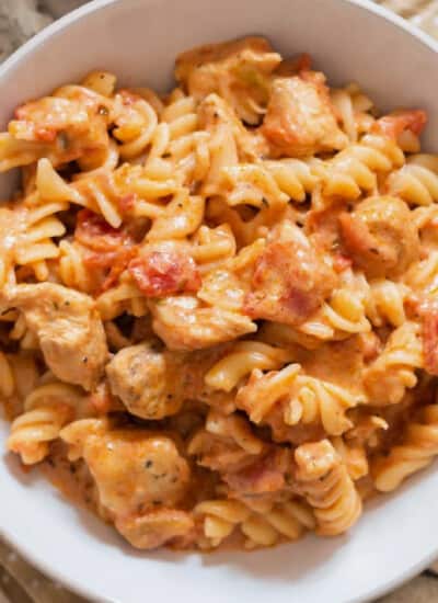 close view of tomato pasta