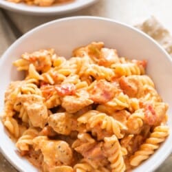 creamy pasta with tomato and chicken