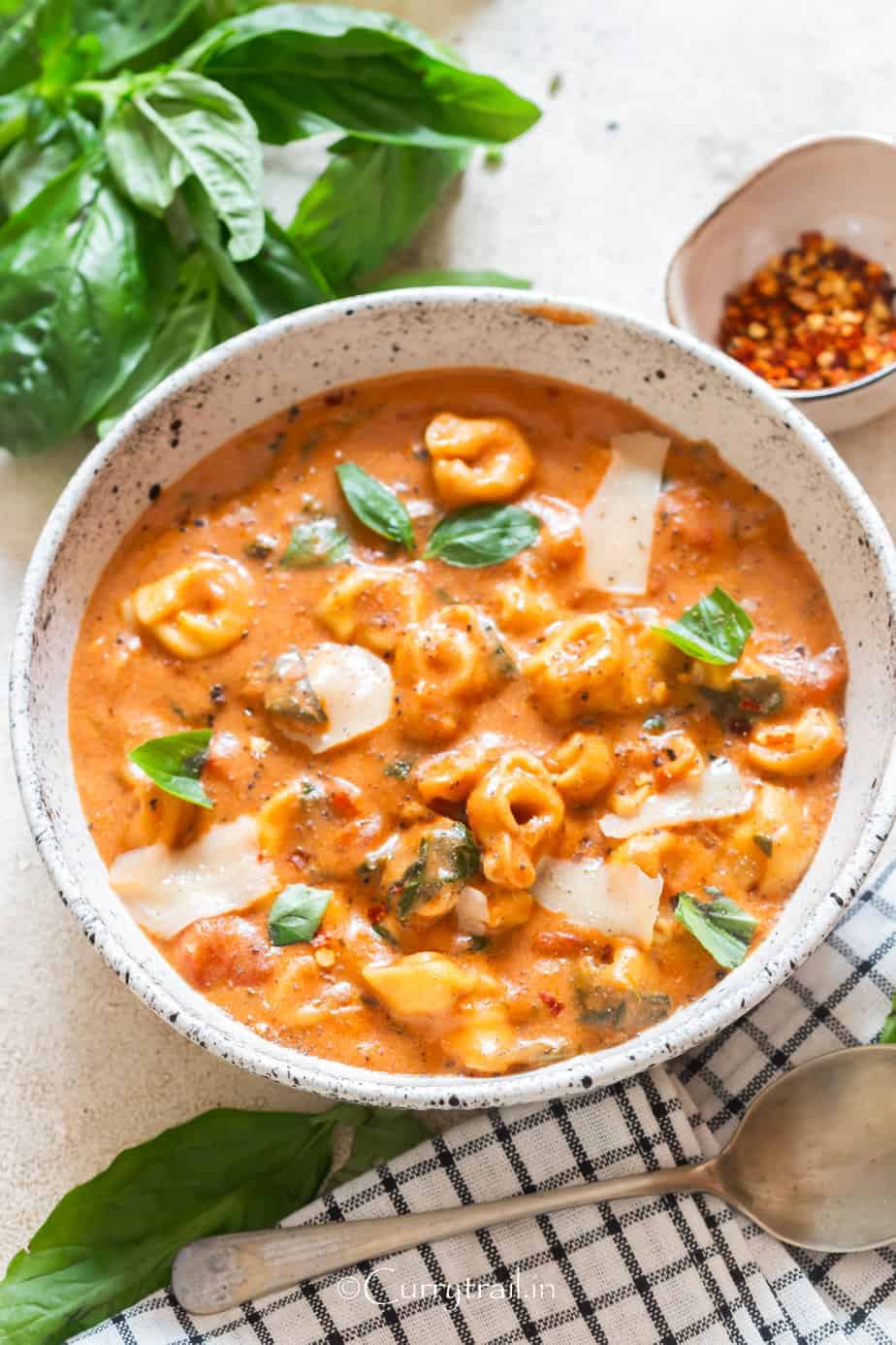 Creamy Tomato Tortellini Soup