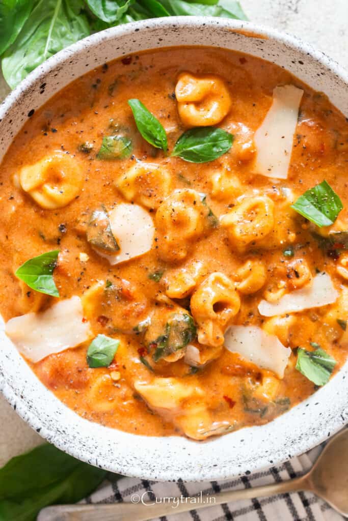 creamy tortellini soup