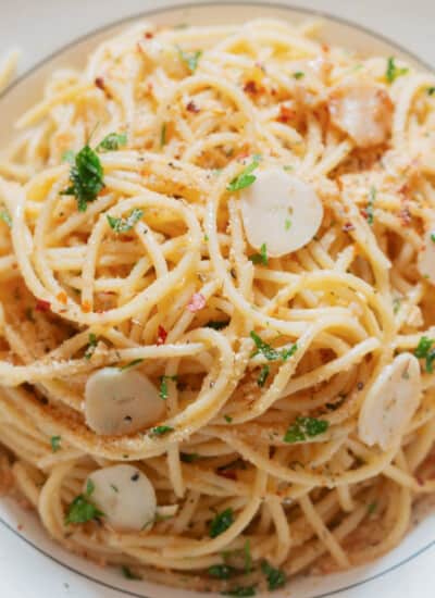 spaghetti aglio e olio pasta